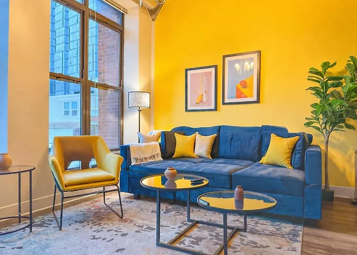 Apartment Walkable 2br In South Loop With Optional Parking And Gym Access Near Mccormick Place, Museum Campus & Lakefront Chicago